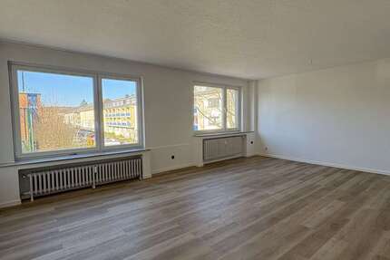 Wohnung Essen Stadtbezirk III - 2 Zimmer, 95 m&sup2;, 1.100&euro; | Angebot:26256898