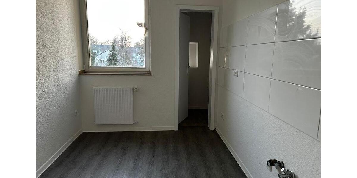 Etagenwohnung Essen Stadtbezirk IV - 3 Zimmer, 70 m&sup2;, 560&euro; | Angebot:24590487