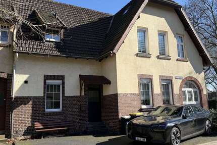 Haus Duisburg Hamborn - 6 Zimmer, 120 m&sup2;, 360.000&euro; | Angebot:26094502