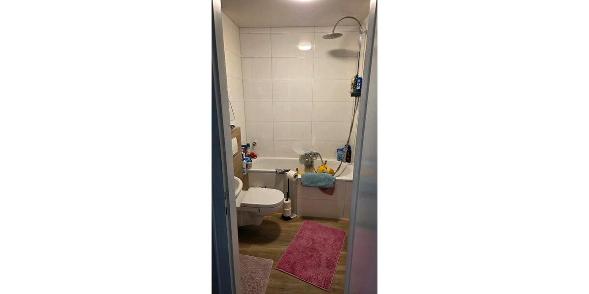 Etagenwohnung Duisburg Mittelmeiderich - 2.5 Zimmer, 70 m&sup2;, 720&euro; | Angebot:25974984
