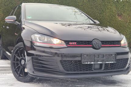 VW Golf 99.000 km 16.900 &euro; Essen 45356