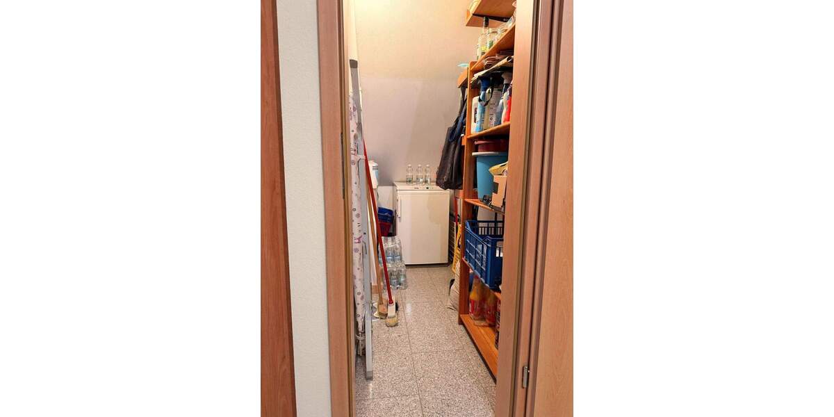 Etagenwohnung Duisburg Wanheim-Angerhausen - 2 Zimmer, 65 m&sup2;, 199.000&euro; | Angebot:25680467