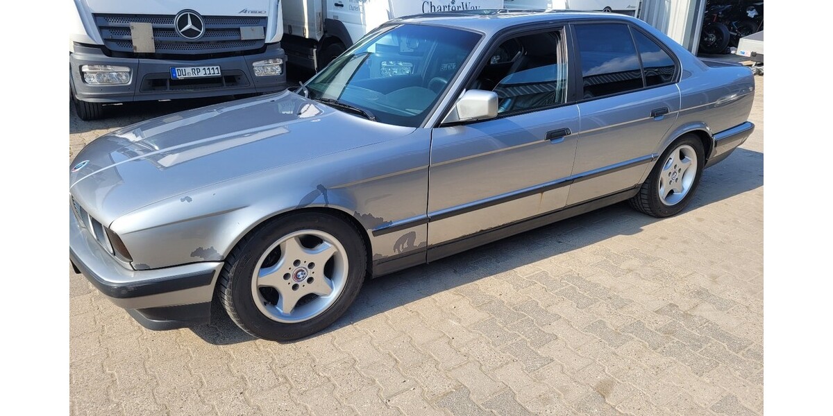BMW E34 299.960 km 4.900 &euro; Duisburg 47051