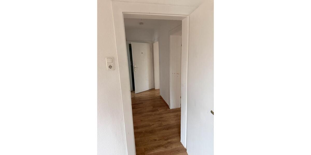Etagenwohnung Duisburg Duisburg-Mitte - 4 Zimmer, 60 m&sup2;, 750&euro; | Angebot:26031711