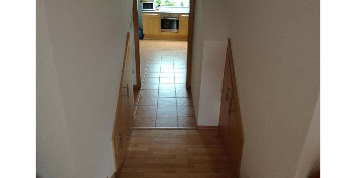 Dachgeschoßwohnung Gelsenkirchen Gelsenkirchen-Nord - 3 Zimmer, 49 m&sup2;, 500&euro; | Angebot:25948925