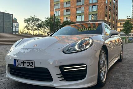 Porsche Panamera 85.000 km 36.900 &euro; Düsseldorf 40223