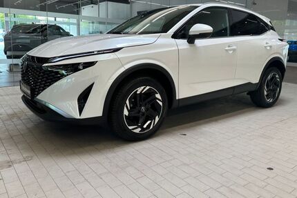 Nissan Qashqai 17.649 km 30.660 &euro; Oberhausen (am CentrO) 46047