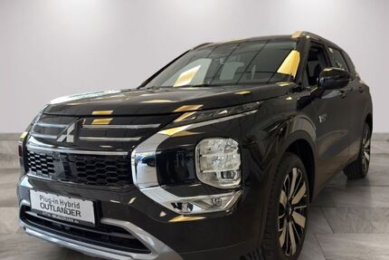 Mitsubishi Plug-in Hybrid Outlander 1.720 km 44.890 &euro; Duisburg 47249