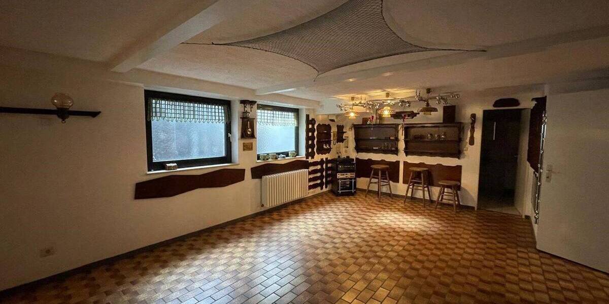 Bungalow Moers Kapellen-Mitte - 5 Zimmer, 121 m&sup2;, 425.000&euro; | Angebot:25984255