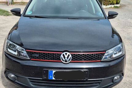 VW Jetta 158.000 km 6.900 &euro; Oberhausen 46049