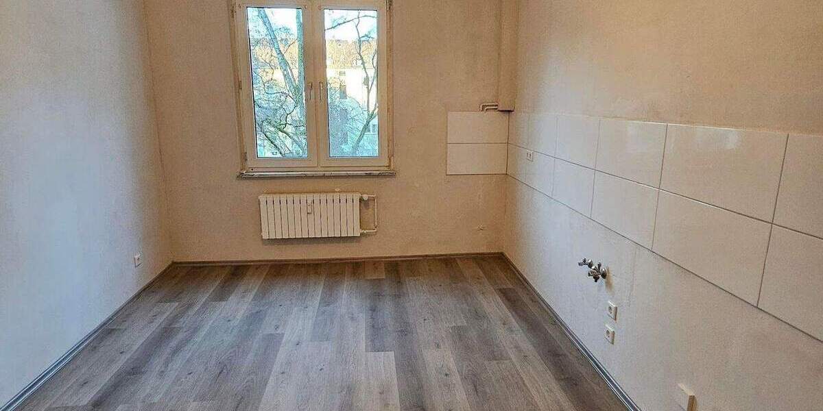 Etagenwohnung Duisburg Hochfeld - 3 Zimmer, 89 m&sup2;, 666&euro; | Angebot:25820478