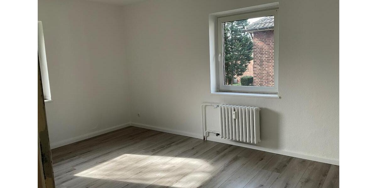 Etagenwohnung Duisburg Mittelmeiderich - 3 Zimmer, 70 m&sup2;, 539&euro; | Angebot:25592048