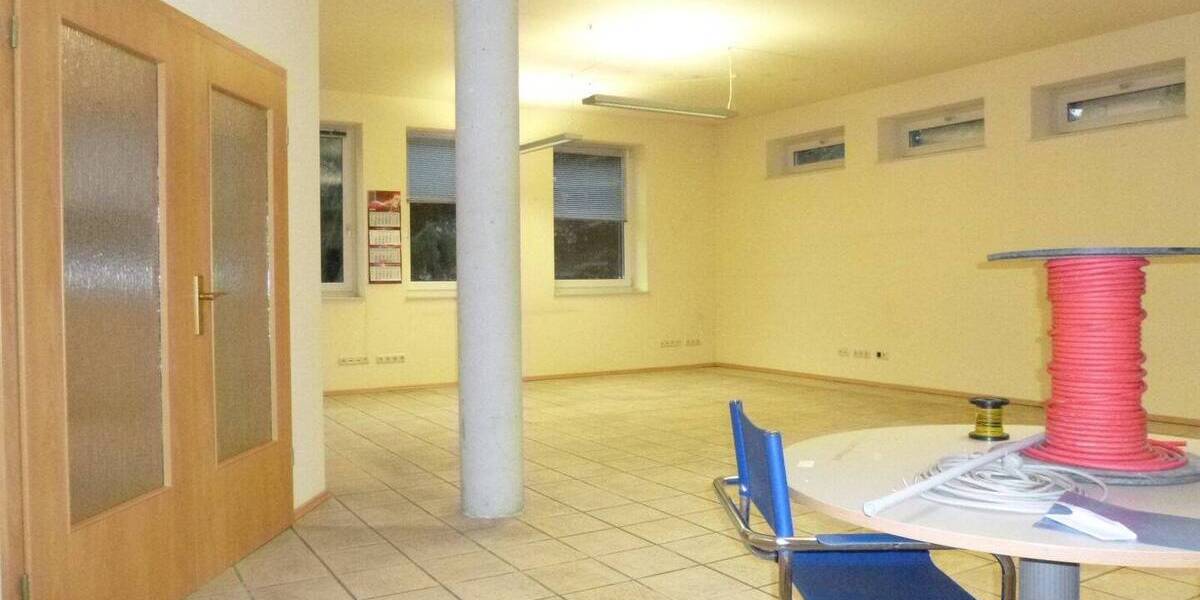 Gewerbeobjekt Dinslaken Hiesfeld - 5 Zimmer, 160 m&sup2;, 1.395&euro; | Angebot:25937598