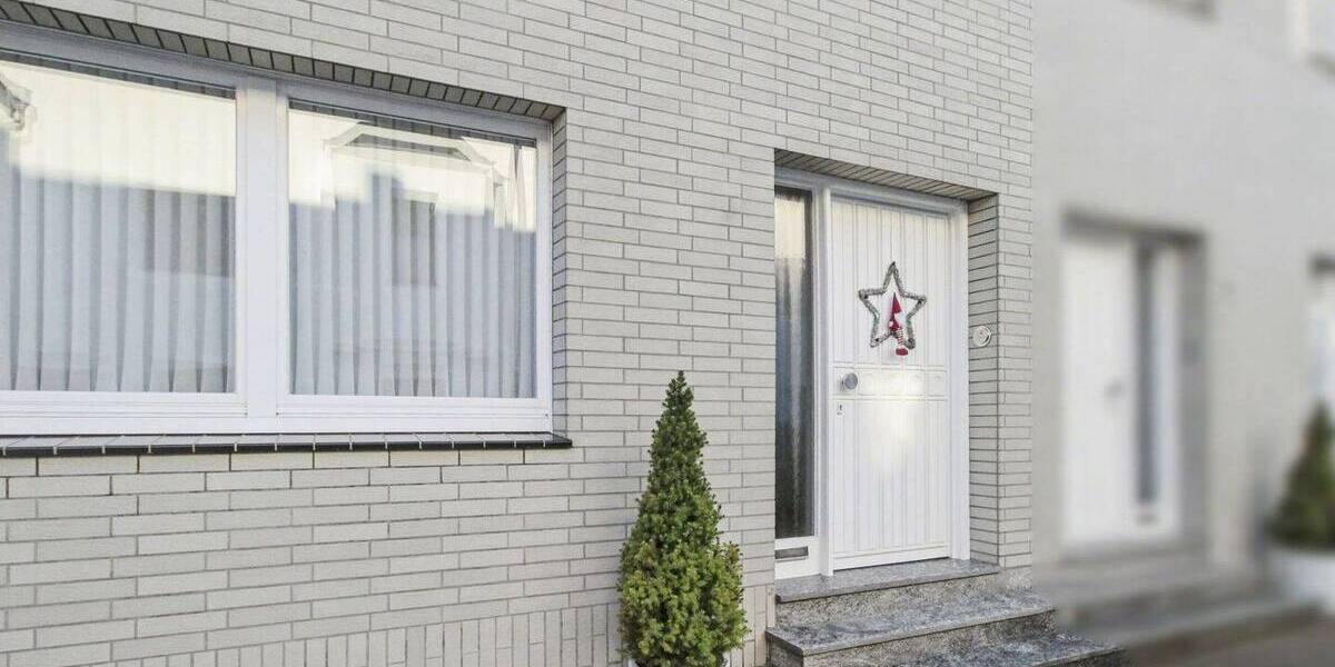 Reihenmittelhaus Moers Hülsdonk - 5 Zimmer, 115 m&sup2;, 345.000&euro; | Angebot:26156404