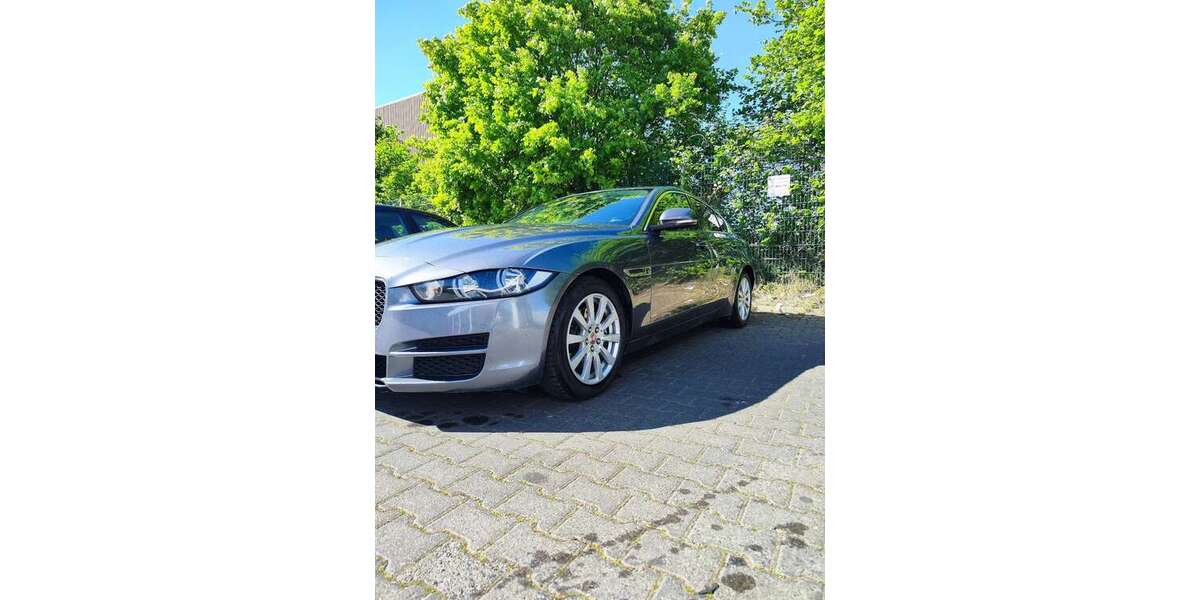 Jaguar XE 178.000 km 9.499 &euro; Hüls (Marl) 45772