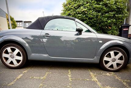 Audi TT 129.500 km 9.900 &euro; Bochum 44795