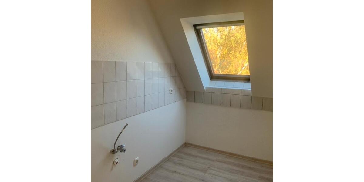 Dachgeschoßwohnung Herne Wanne - 2 Zimmer, 65 m&sup2;, 469&euro; | Angebot:25784507