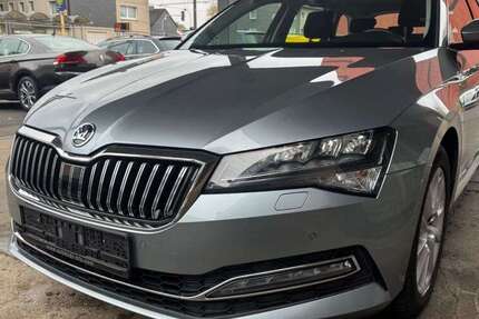 Skoda Superb 174.000 km 16.990 &euro; Mülheim Ruhr 45475
