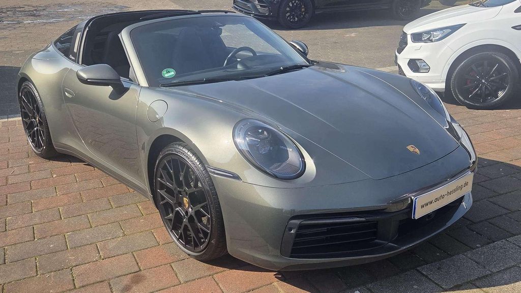 Porsche 992 8.500 km 168.000 &euro; Raesfeld-Erle 46348