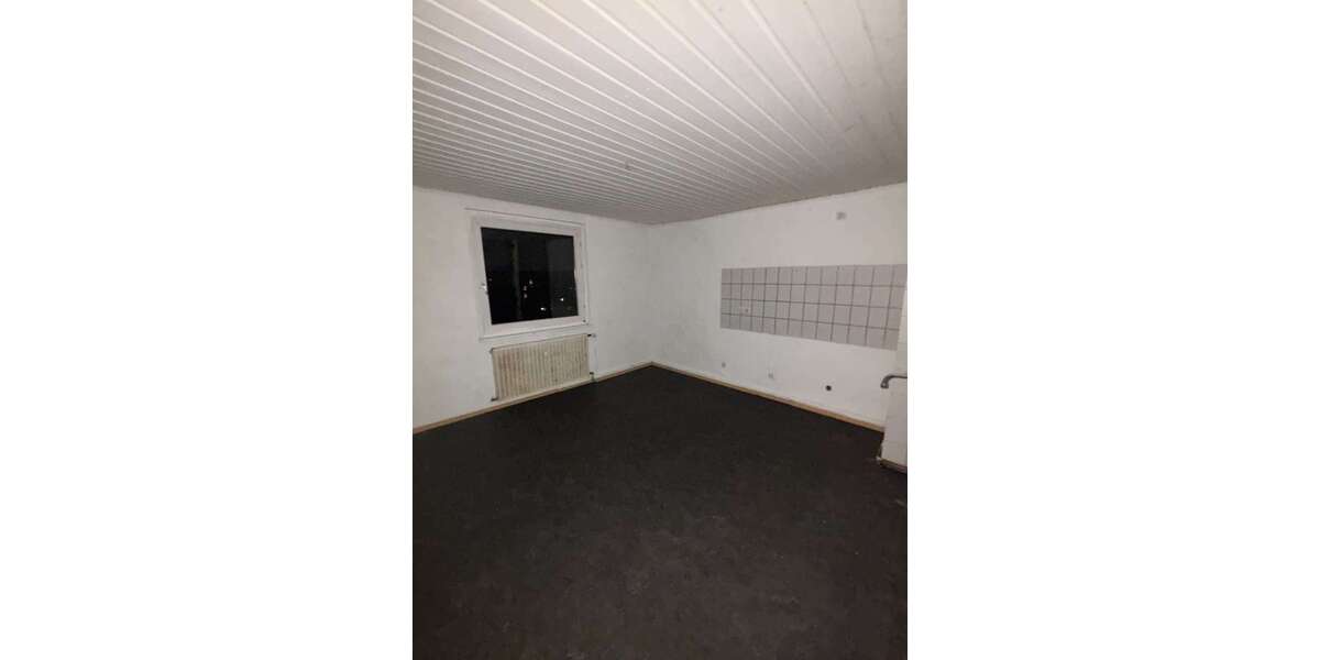 Etagenwohnung Duisburg Beeck - 3 Zimmer, 90 m&sup2;, 420&euro; | Angebot:26113749