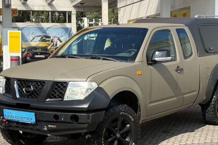 Nissan Navara 291.800 km 9.500 &euro; Bottrop 46238