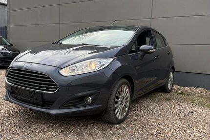 Ford Fiesta 157.000 km 3.300 &euro; Duisburg 47239