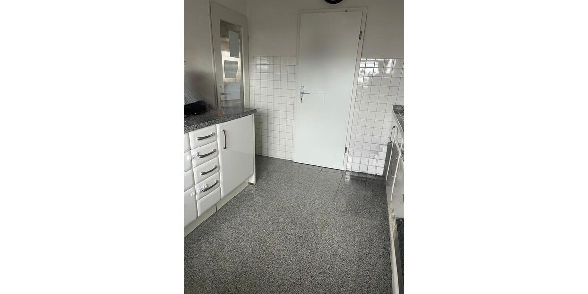 Etagenwohnung Voerde (Niederrhein) - 3.5 Zimmer, 82 m&sup2;, 179.000&euro; | Angebot:20438412