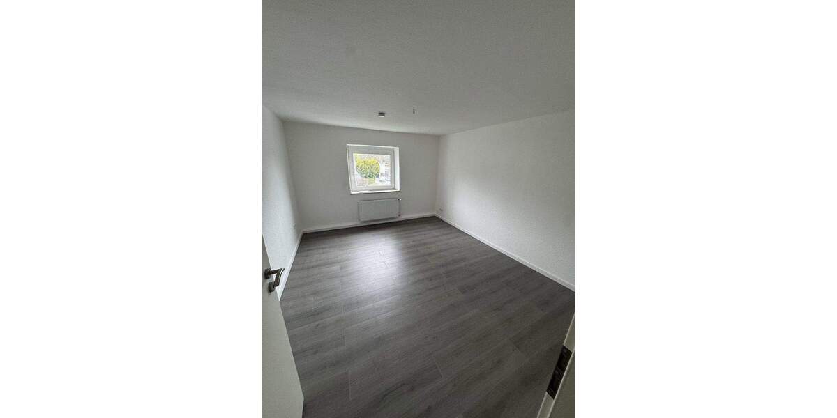 Etagenwohnung Moers Hochstraß - 2 Zimmer, 49 m&sup2;, 420&euro; | Angebot:26035832
