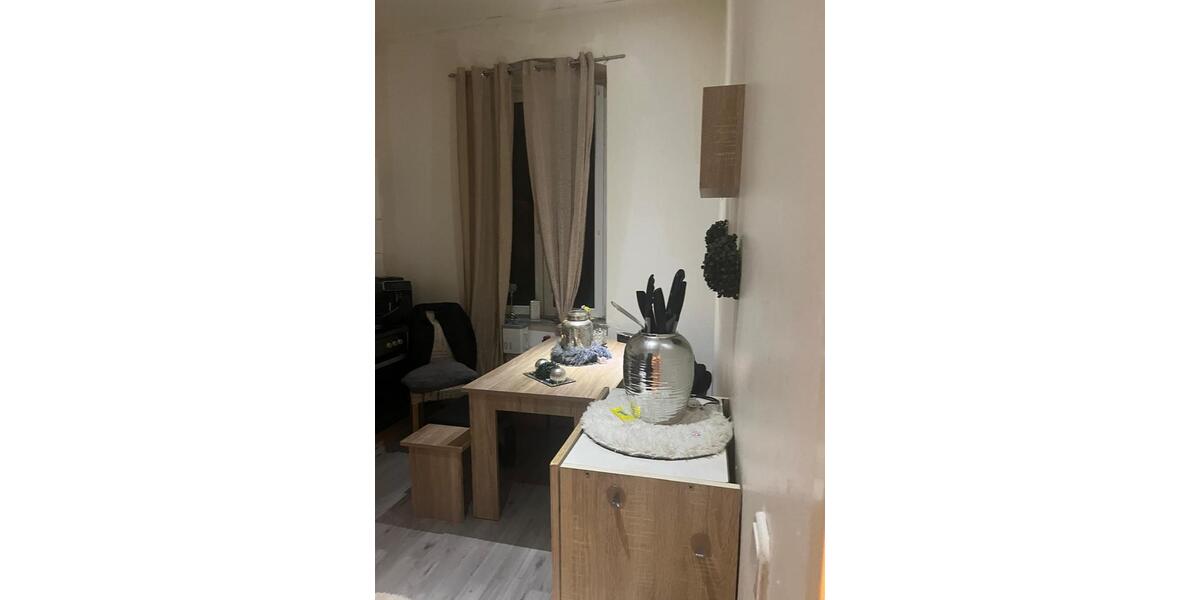 Etagenwohnung Voerde (Niederrhein) - 4 Zimmer, 100 m&sup2;, 930&euro; | Angebot:26702233