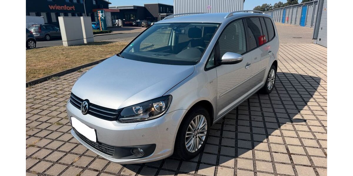 VW Touran 281.000 km 5.850 &euro; Essen 45329