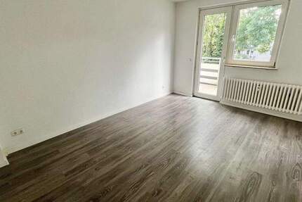 Wohnung Duisburg Mittelmeiderich - 2 Zimmer, 49 m&sup2;, 368&euro; | Angebot:25803644