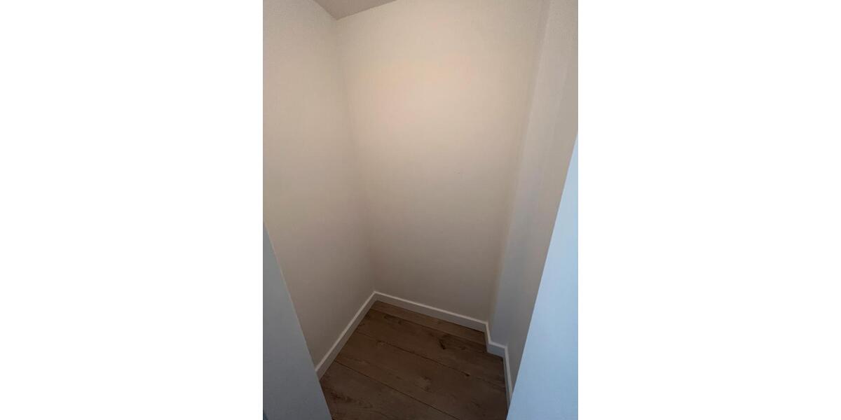 Dachgeschoßwohnung Voerde (Niederrhein) - 3 Zimmer, 78 m&sup2;, 740&euro; | Angebot:25294077