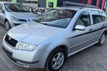 Skoda Fabia 181.000 km 1.700 &euro; Essen 45143