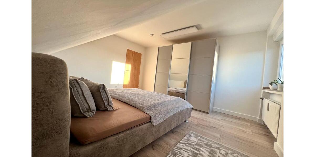 Dachgeschoßwohnung Voerde (Niederrhein) - 3 Zimmer, 78 m&sup2;, 740&euro; | Angebot:26534131