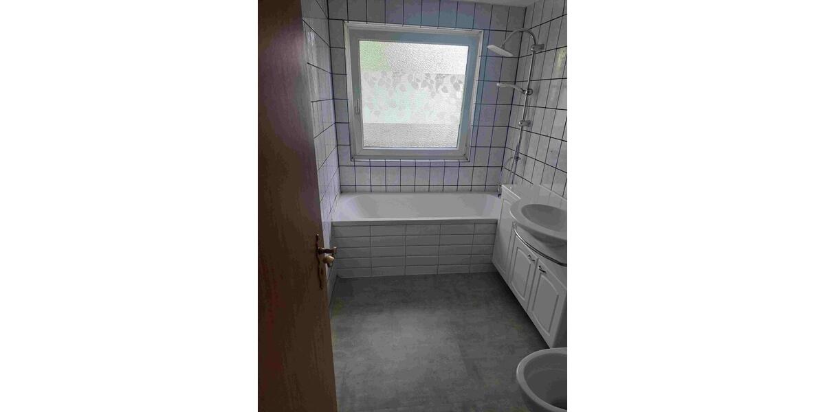 Erdgeschoßwohnung Essen Stadtbezirk VII - 3.5 Zimmer, 120.000&euro; | Angebot:21987300