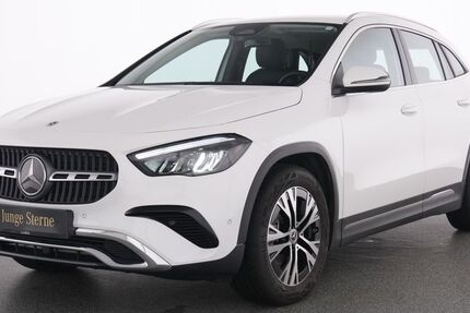 Mercedes-Benz GLA 220 16.479 km 44.825 &euro; Essen 45309