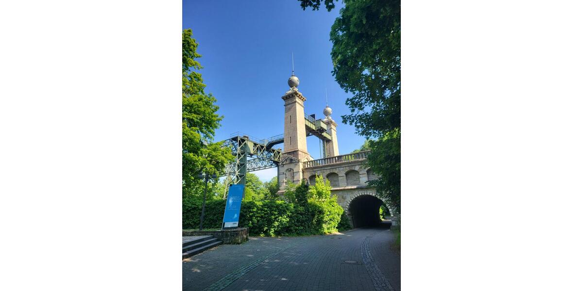 Villa Waltrop - 7 Zimmer, 243 m&sup2;, 685.000&euro; | Angebot:23847235