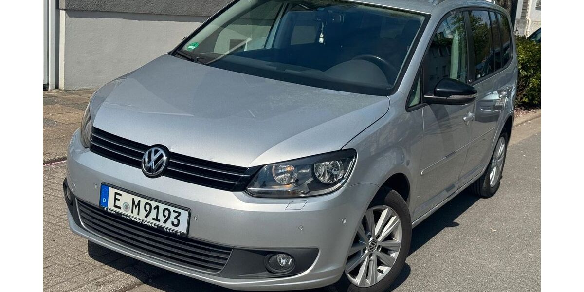VW Touran 206.000 km 5.999 &euro; Essen 45356