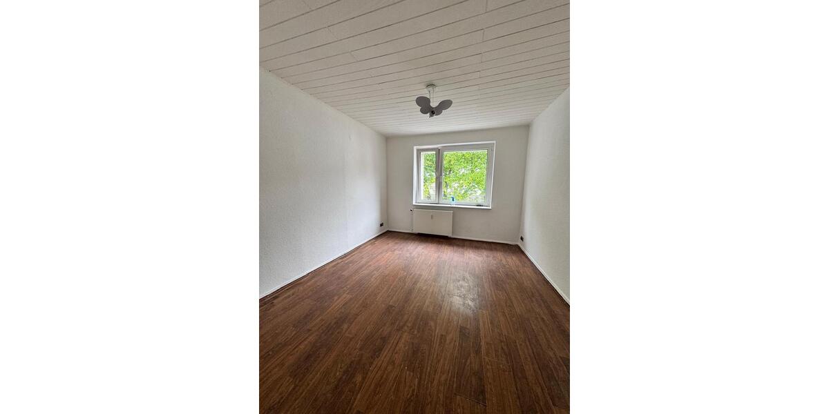 Maisonettenwohnung Duisburg Mittelmeiderich - 4 Zimmer, 103 m&sup2;, 900&euro; | Angebot:26049782