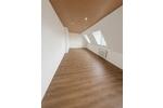 Dachgeschoßwohnung Moers Rheinkamp - 2.5 Zimmer, 56 m&sup2;, 657&euro; | Angebot:26648886